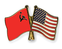 drapeaux soviétique et américain