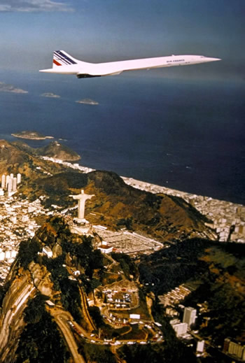Concorde survolant Rio