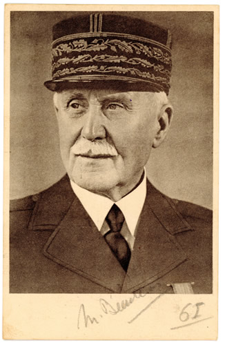 carte postale  à l'effigie de Philippe Pétain transmettant un télégramme d'état au Cambodge